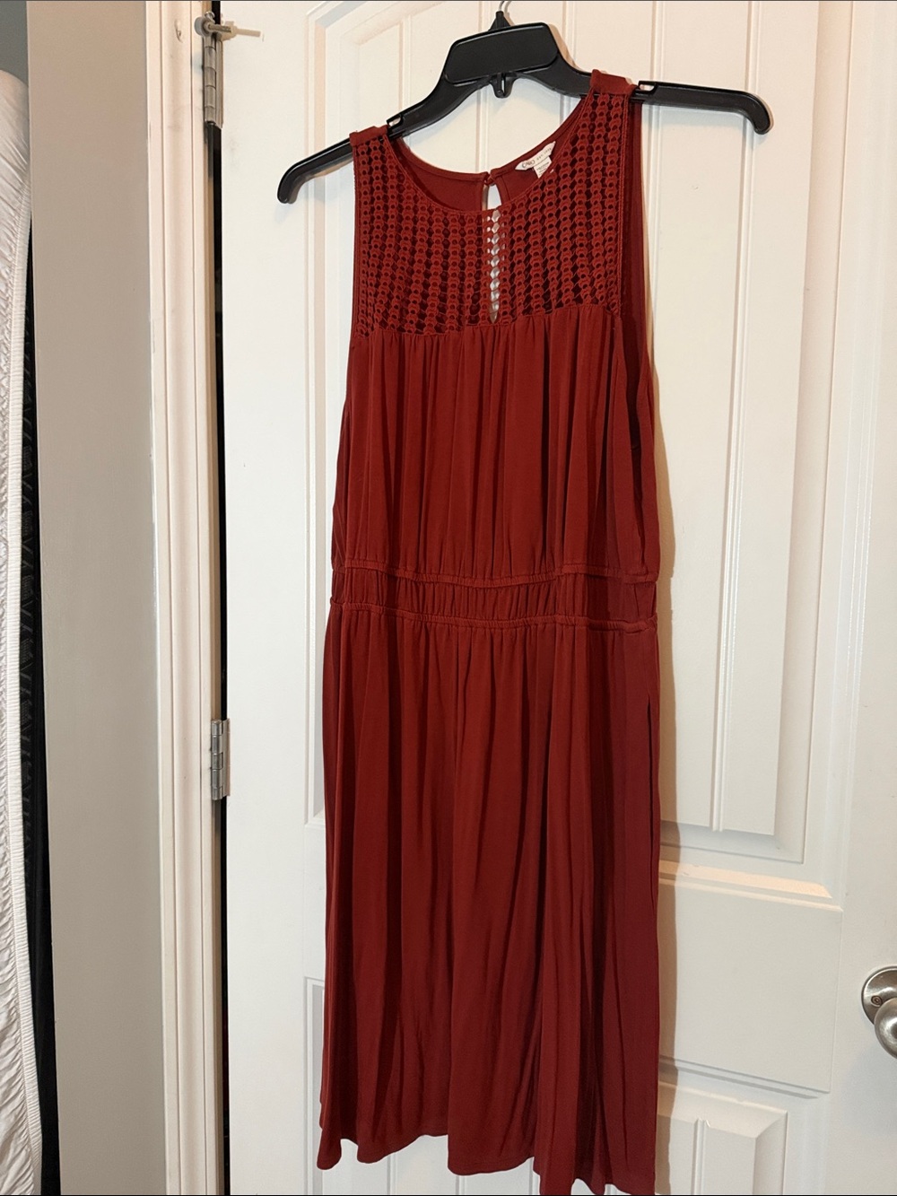 Cato Sleeveless Crochet Yoke Midi Dress in Rust Red